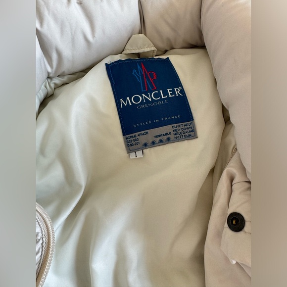 Firm price🎈Moncler Beige Puffer Jacket Size 1 - Picture 10 of 17